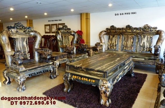 Bộ bàn ghế gỗ mun giá tỷ đồng Tam Sư tử Vai 18 TS01