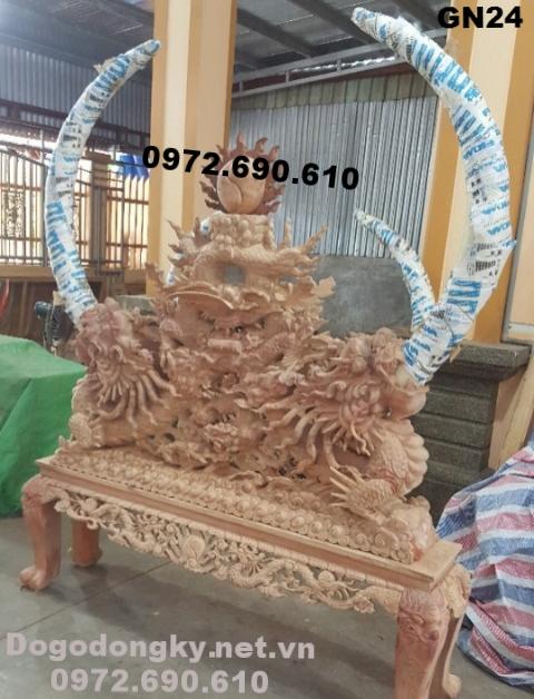 Quà Tặng Ý Nghĩa,Mẫu giá cắm ngà voi đẹp lam qua tang tan gia,Gia cam nga voi go huong ,sản xuất tại do go Phú Hải, gia nga voi go, gia de nga voi làm quà tặng quà biếu, qua mung